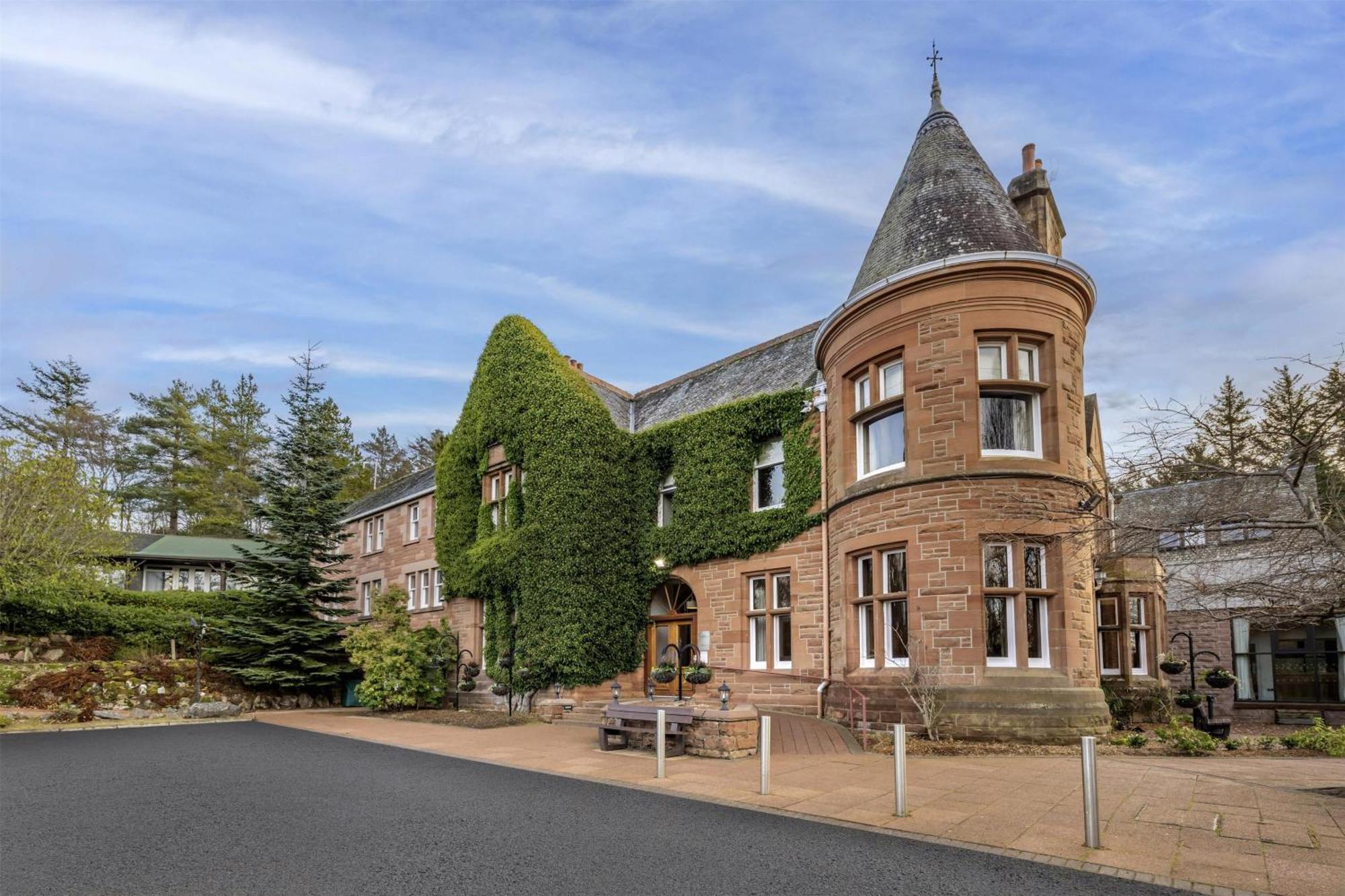 Hilton Grand Vacations Club Craigendarroch Scotland Resort 3*